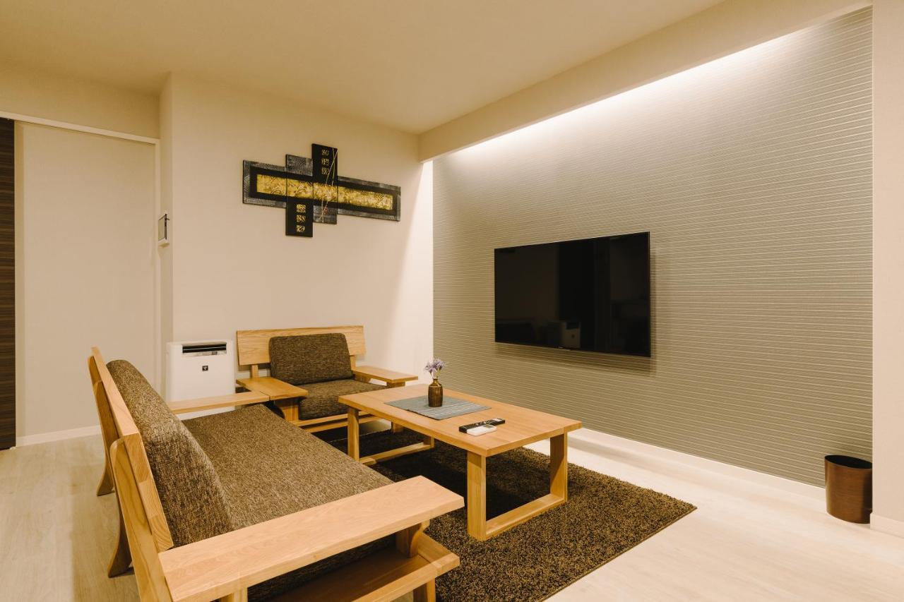 Апарт отель Grand Base Karatsu Ekiminami Экстерьер фото