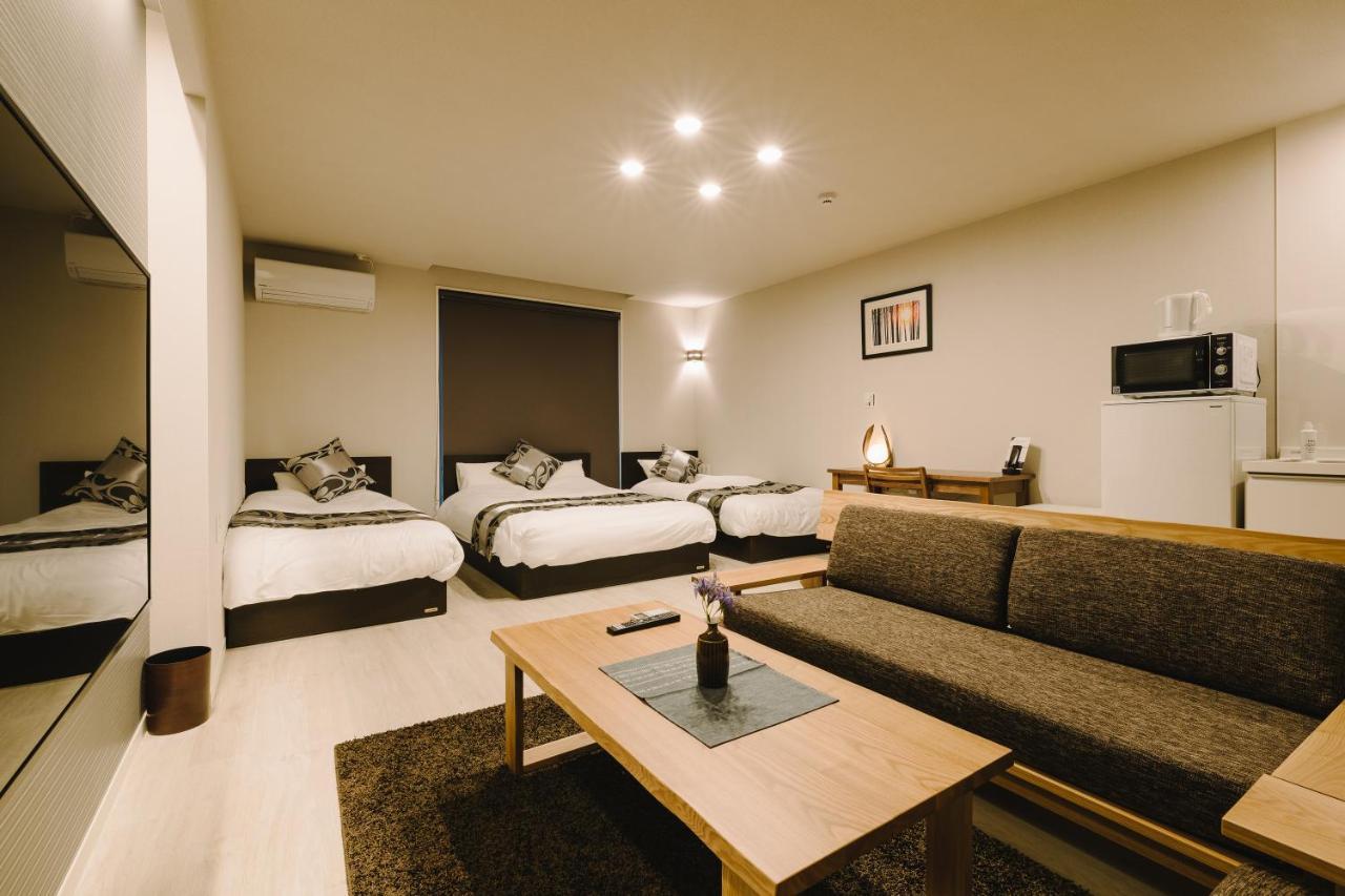 Апарт отель Grand Base Karatsu Ekiminami Экстерьер фото
