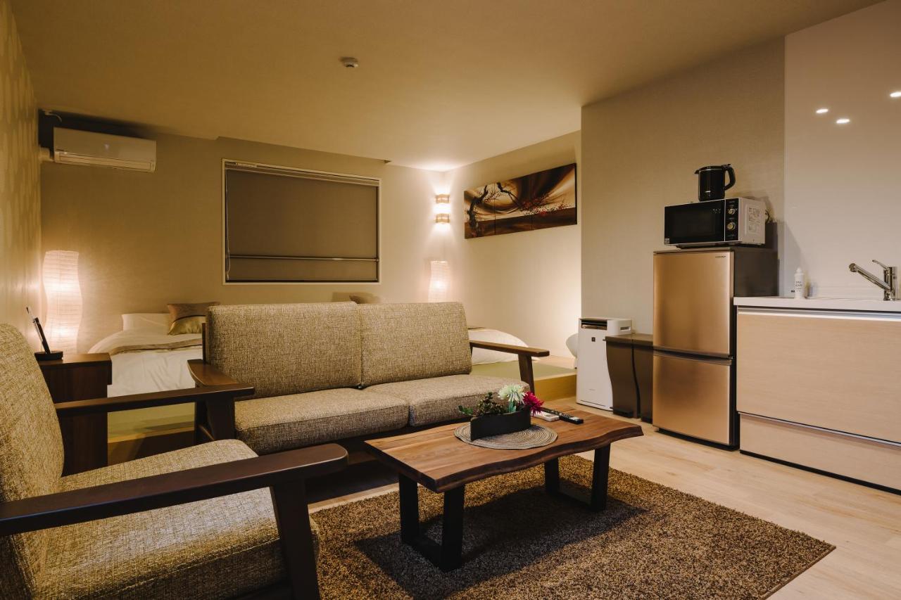 Апарт отель Grand Base Karatsu Ekiminami Экстерьер фото